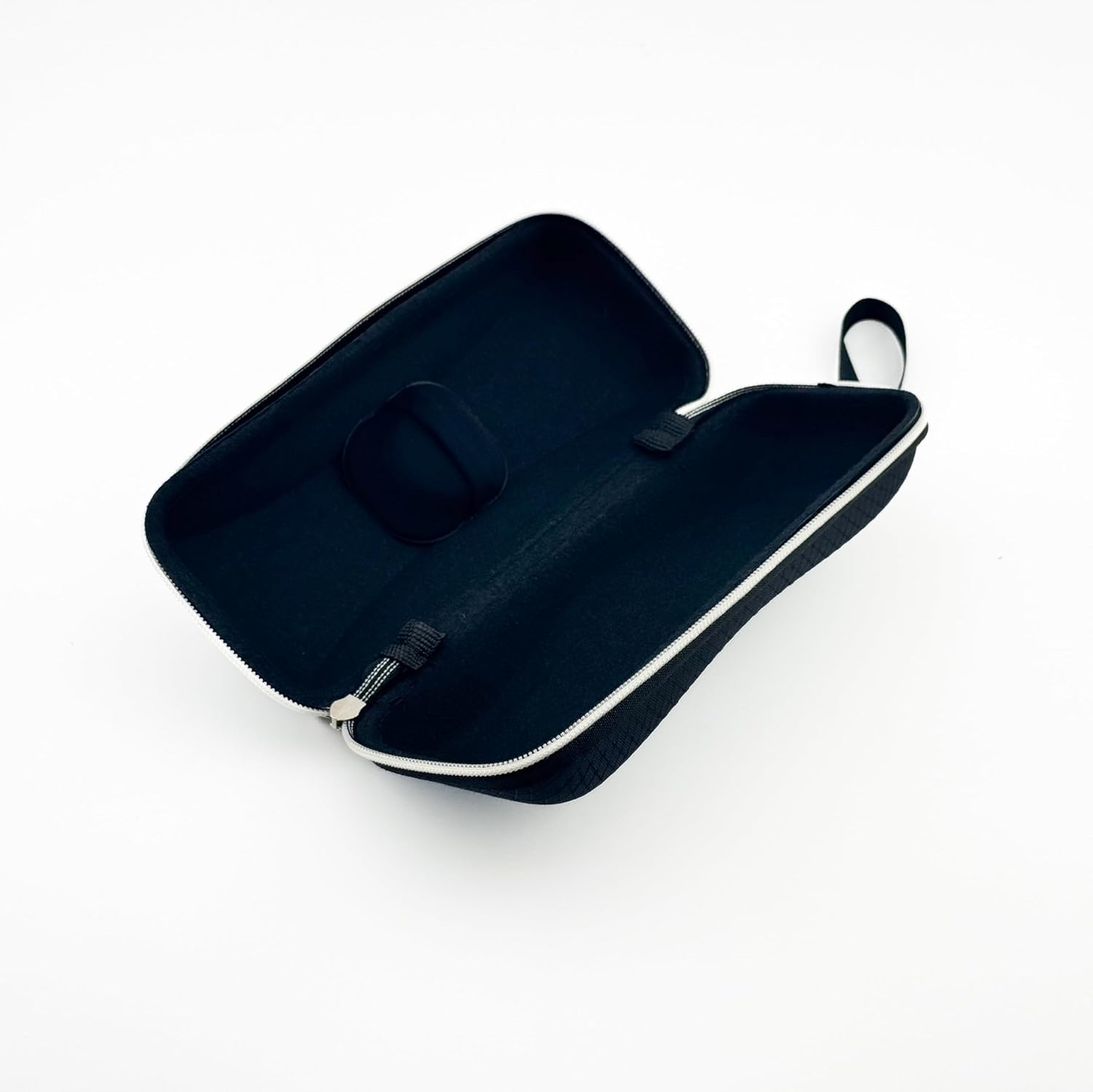 Hard-Shell Zip Glasses Case with AirTag Holder